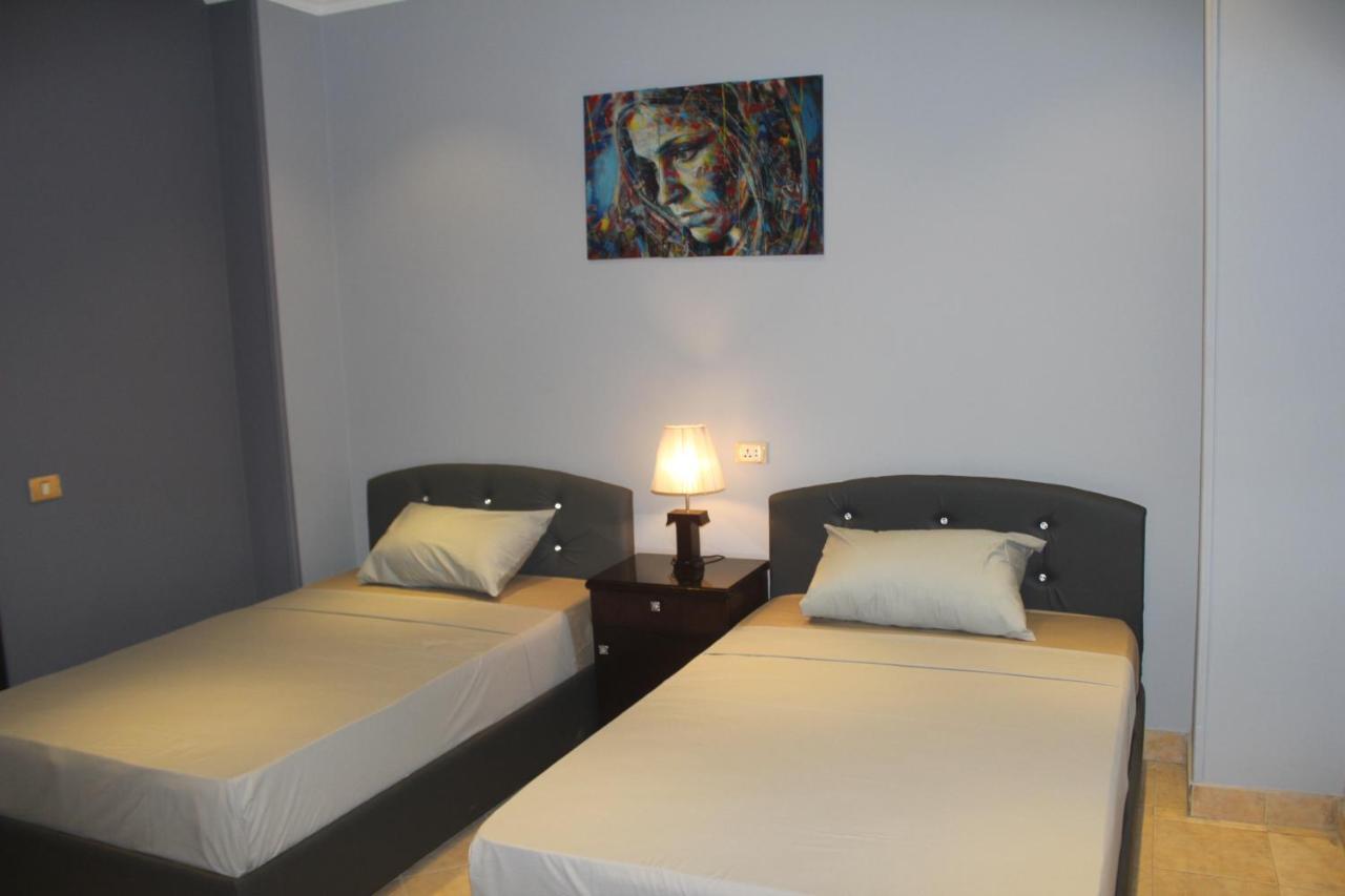 Tahrir Square Hostel Каир Экстерьер фото